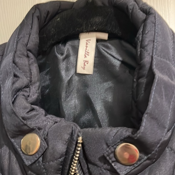 Jacket with no sleeves - Picture 4 of 7